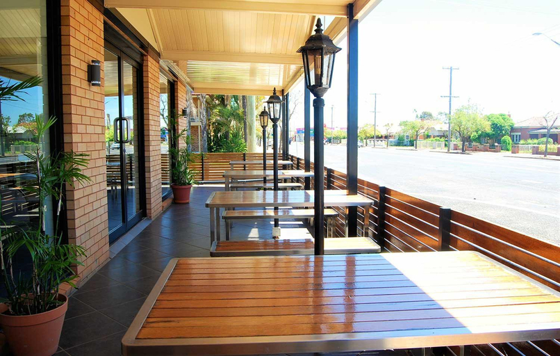 Public Area, Golden West Motor Inn, Dubbo - Pt A