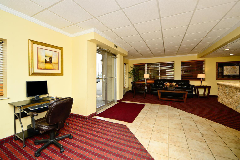 Public Area 2, Americas Best Value Inn & Suites St. Cloud, Benton