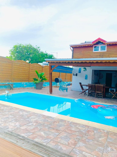 Sport & Beauty 5, Villa elegante a Anse-Bertrand avec piscine, Anse-Bertrand