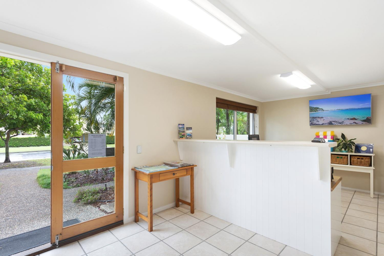 Public Area, Sunset Cove Resort, Noosa - Noosa-Noosaville