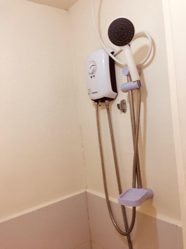Bathroom 3, Rom's Place @ Urban Deca Tower, Mandaluyong