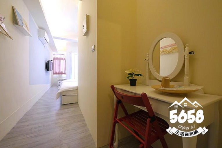 Bedroom 2, JJ Triple room 211, Taichung