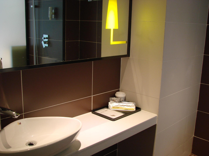 Bathroom, IU Hotels·Ruili Nanmao Street, Dehong Dai and Jingpo