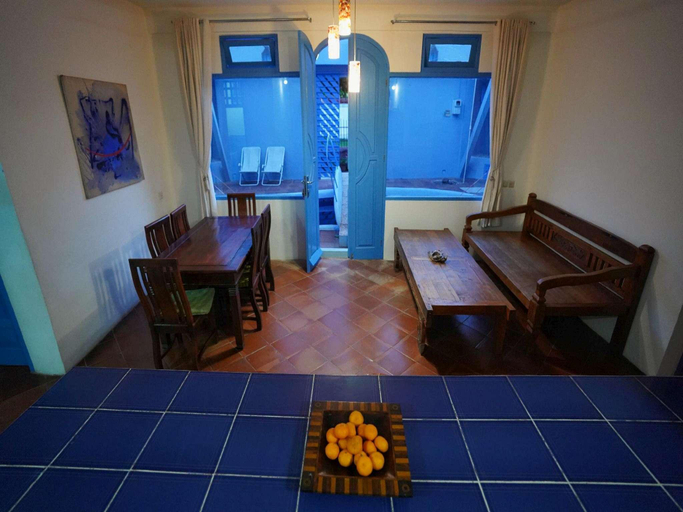 Others 4, Rumah batu, Buleleng