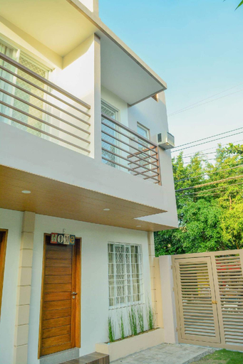 Others 4, Mailz Haven Door B- Modern 3BR Apartment Near SM, Davao City