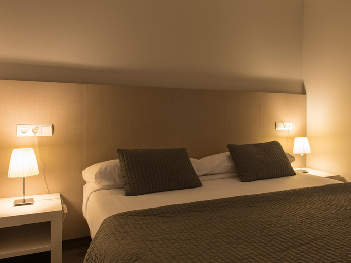 Bedroom, Espais Blaus Apartments, Barcelona