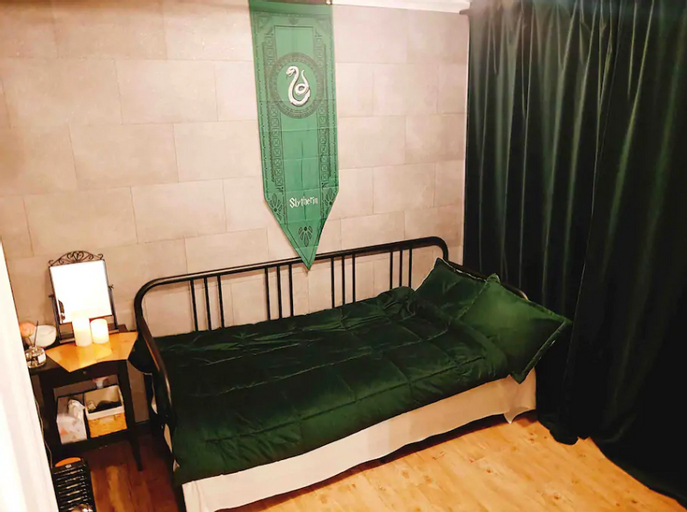 (5min HongDae Stn) Wizard House - Slytherin, Mapo