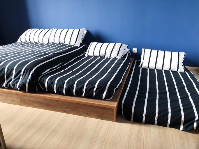 Cube 8 Teens(4pax) - Mount Austin/Shopping/Ikea, Johor Bahru
