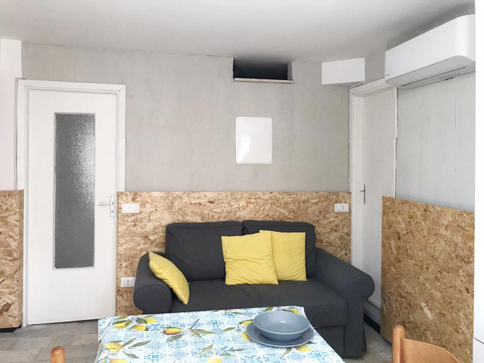 Others 5, Il Mugugno, Savona