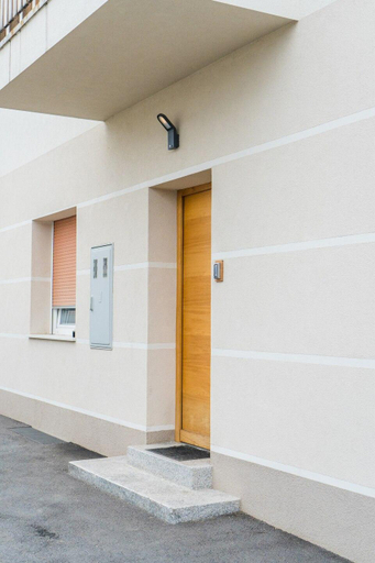 Public Area 5, Apartments Kamr'ca - room 4 with private bathroom, Ljubljana