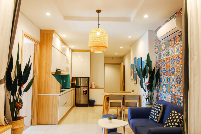 A House 1, Hạ Long