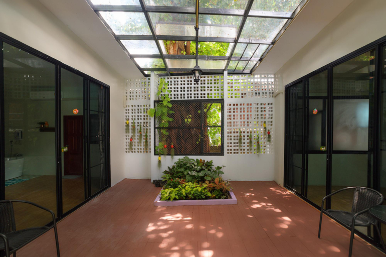 Business Facilities