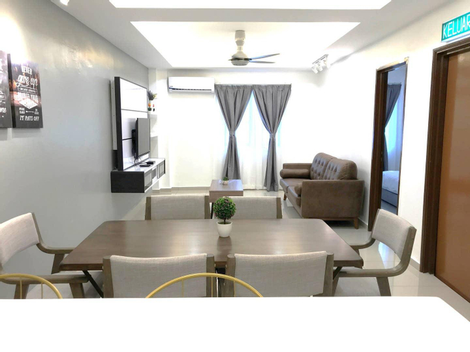 Public Area 3, Luminous ~ Walking Distance to SEE, SHOP and EAT!, Malacca City