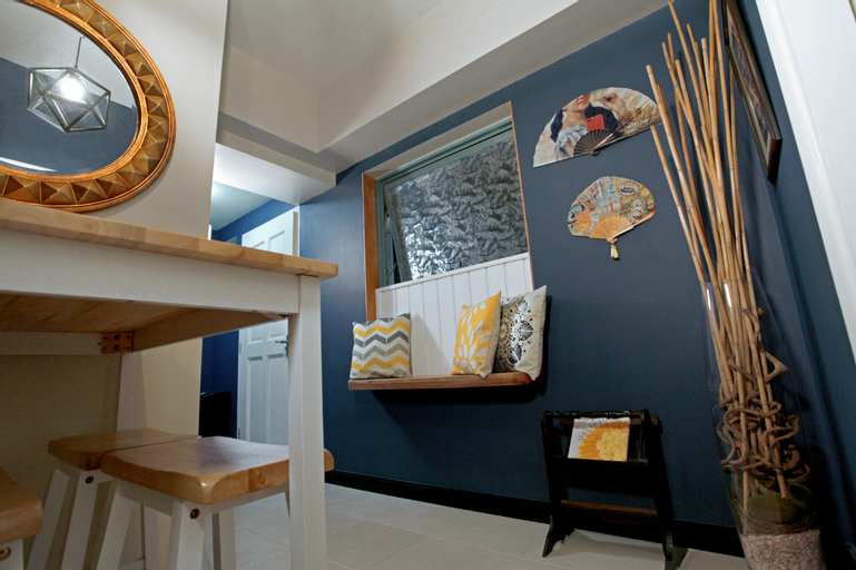 Others, Elegant condo unit with balcony near Makati, Mandaluyong
