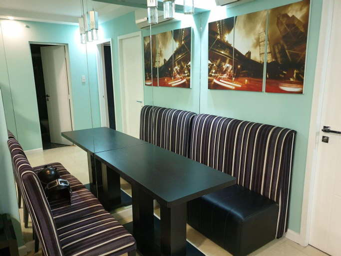 Others 2, Cozy 2 Bedroom Condo with Balcony  Near Makati CBD, Mandaluyong