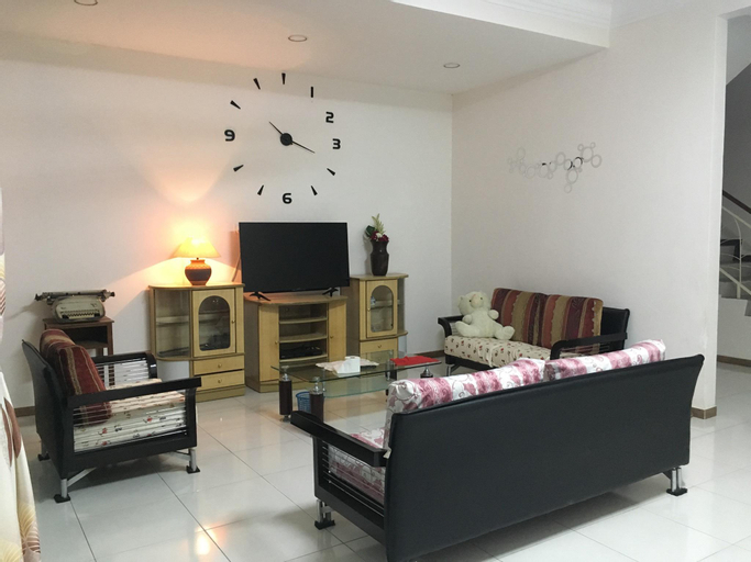 ipoh homestay 12 ppl near ipoh city, Kinta