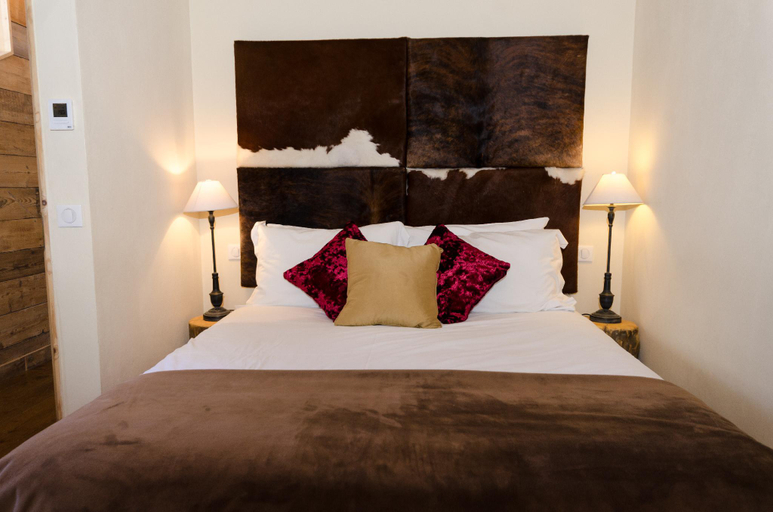 Bedroom 3, Black Diamond Lodge Penthouse, Savoie