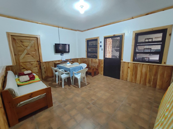 Others 3, Log Homes Inspired Unit w/ Wi-Fi and Cable, Baguio City