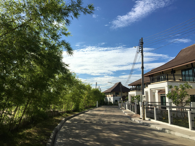 LOVE VILLA, Hang Dong