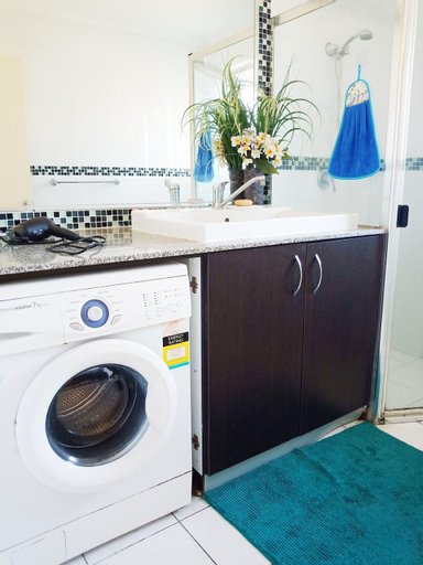Dining Room 3, Single bed room in good location M01, Sunnybank