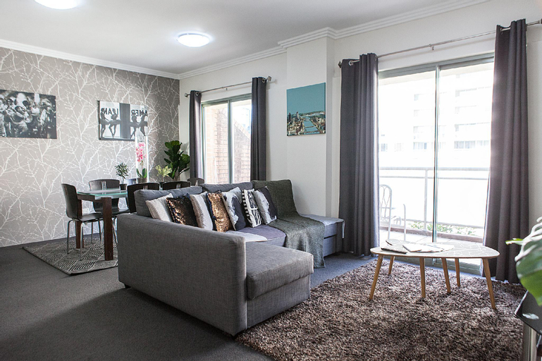 Others 3, Modern family gateway @ Pyrmont P62, Sydney