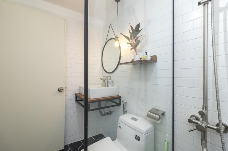60sqm, 2BR  Scandinavian APT w TERRACE in BenThanh, District 1