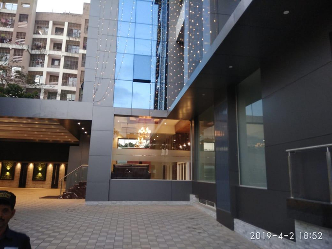 Others 5, The Crown Business Hotel, Thane