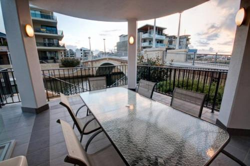 Dolphin Quay Apartment-1 Bedroom, Mandurah