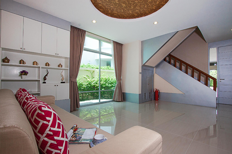 Villa Neo | 3 Bedroom Pool Villa in North Pattaya, Bang Lamung