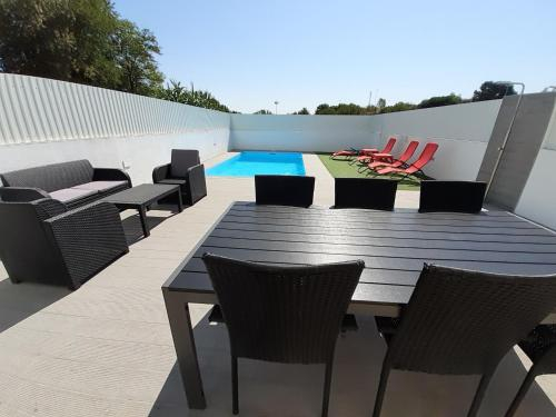 Amazing 2 Suites with pool Almada II, Palmela