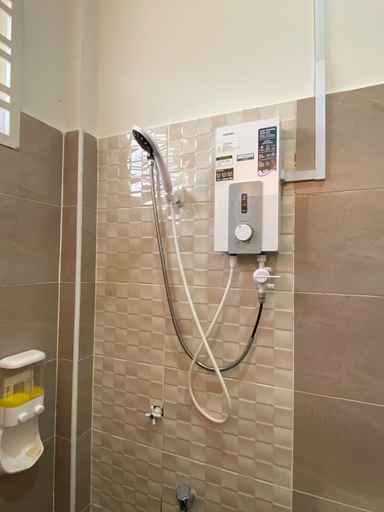 Bathroom 3, Tuah Homestay Melaka, Malacca City
