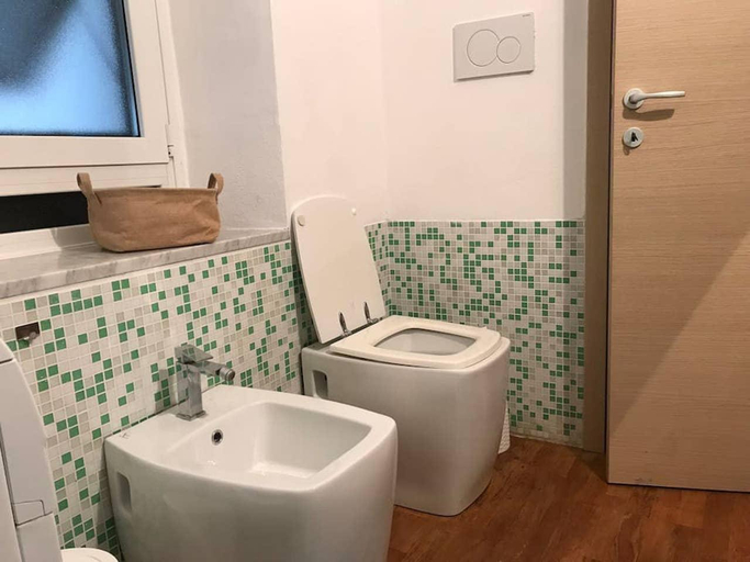 Bathroom 2, Guest House Rita (N. CITRA 011015-LT-1230), La Spezia