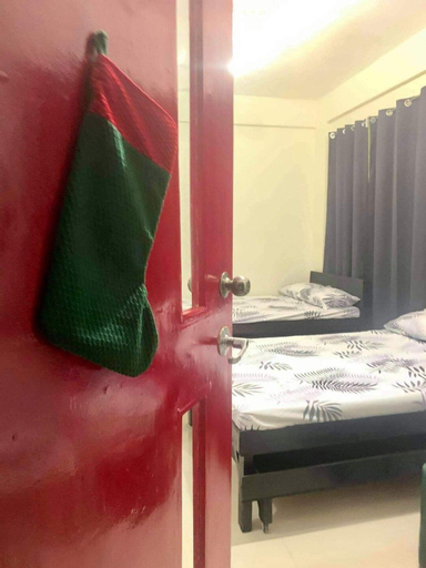 Bedroom 2, Perlie’s Inn (Barkada House with Netflix) NEW!, Tanay