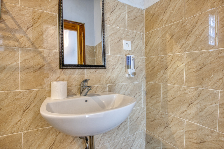 Bathroom 5, The Dagan Bungalow, Klungkung