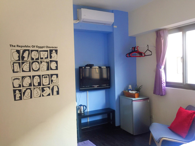 Baodong famous hotel 12~16 friends, Taichung
