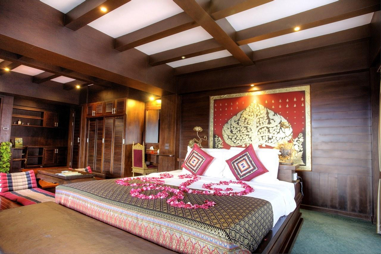 Grand Royal Lanna Boutique Home 20BR w/Breakfast, Muang Chiang Mai