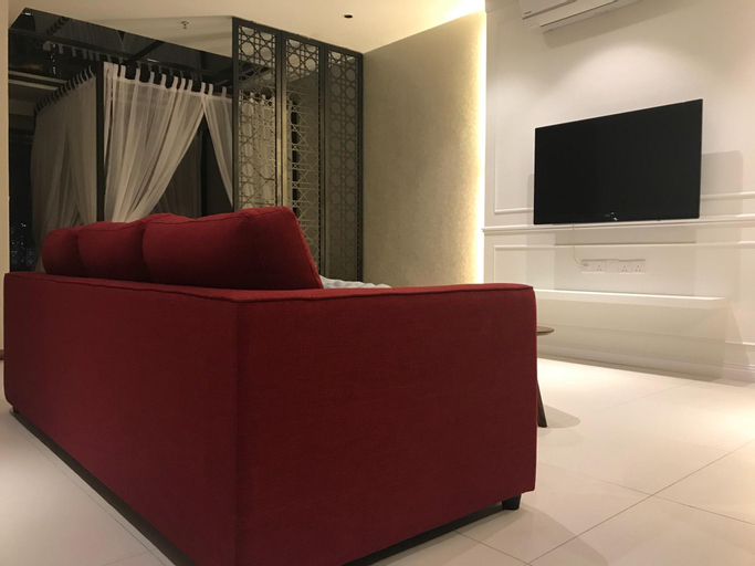 Public Area, Romantic Studio w/ 5min to Gurney, Penang Island