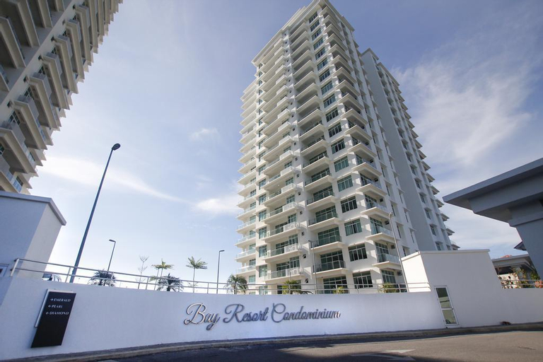 Miri Bay Resort Condo, Beach sea view(6-8 Pax), Miri