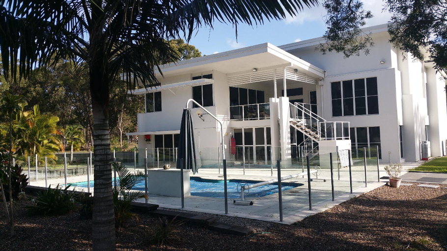 Fraser Island gateway unit, RV parking, free wifi,, Hervey Bay - Pt A