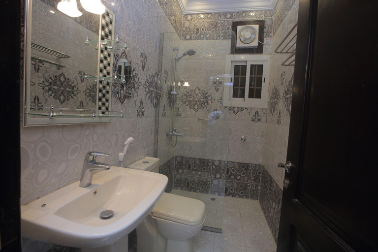 Bathroom 4, City Center Plaza Aparthotel, Jeddah