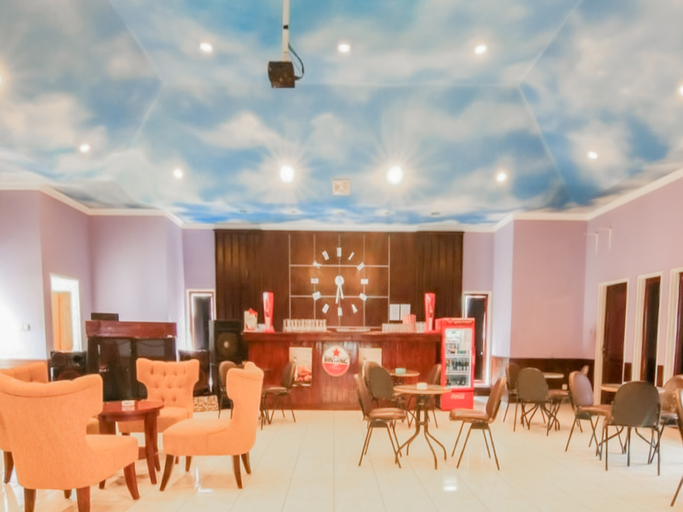 Food & Drinks 5, RedDoorz Plus near Istana Cipanas Cianjur, Cianjur