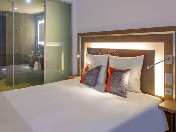 Bedroom 3, Novotel Lugano Paradiso, Lugano