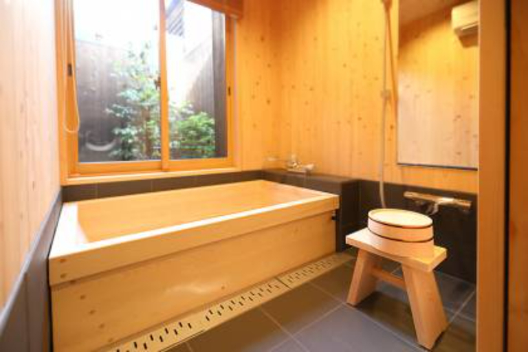Bathroom 5, SEN Omiya Gojo (Muslim Friendly), Kyoto
