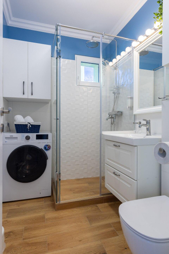 Bathroom 2, Luxury Quiet Cosy Apartment Unirii Square Old Town, Municipiul Bucuresti