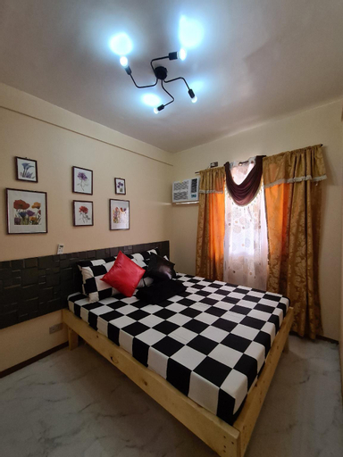 Bedroom, BATHTUB,WIFI,CANCOOK STAYCATION BY BEA&RM, Tagaytay City
