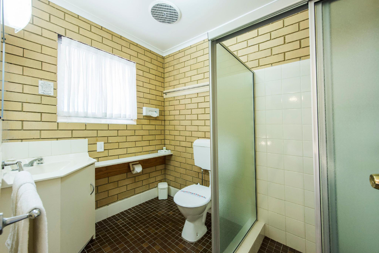 Bathroom 3, Iluka Motel NSW, Clarence Valley- Coast