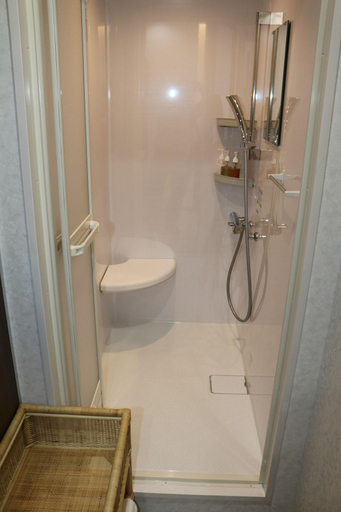 Bathroom, Grand Cabin Hotel Naha Oroku, Naha