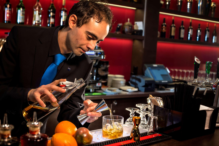 Food & Drinks 25