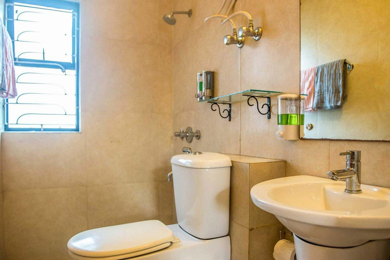Bathroom 2, StayVista at Taruchaya, South 24 Parganas