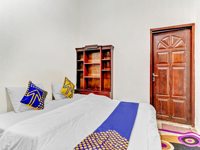 Bedroom 1, SPOT ON 90748 Guest House Bu Dedeh F82 Alamanda Dago, Bandung